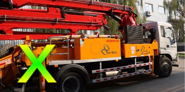 小型混凝土泵車為什么會產(chǎn)生側(cè)翻，應(yīng)當(dāng)及早預(yù)防——科尼樂