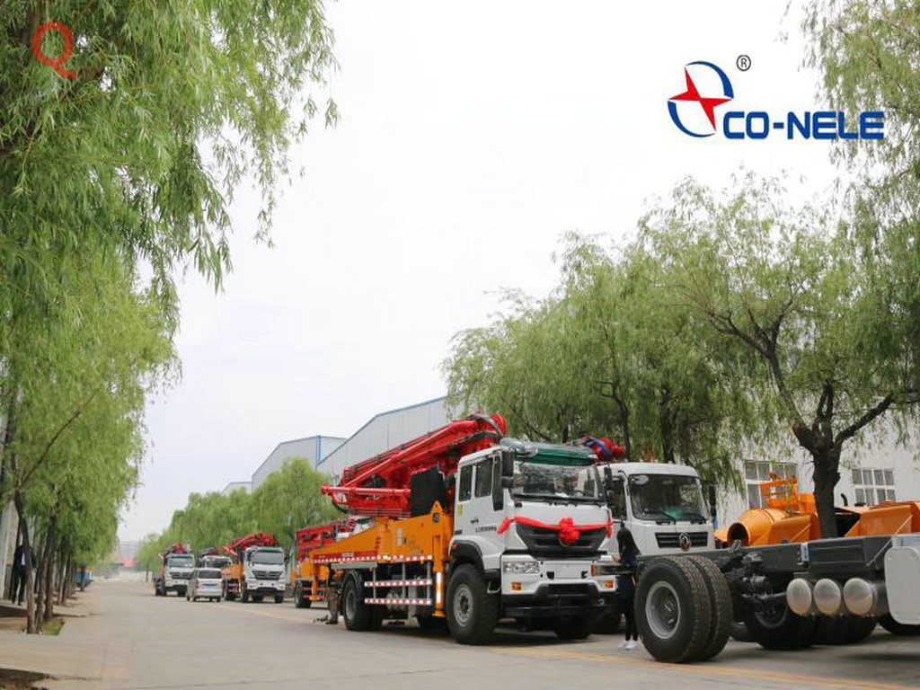 小型泵車，小型混凝土泵車，天泵