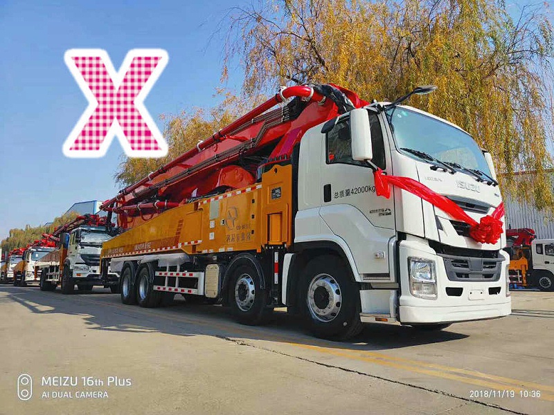 青島小型混凝土泵車價格 (34)