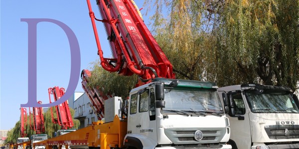 混凝土輸送泵如何用球來清洗？