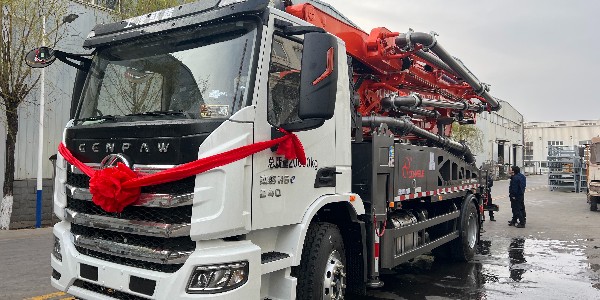 混凝土泵車能提高經濟效益，而且能夠改變施工現場的面貌