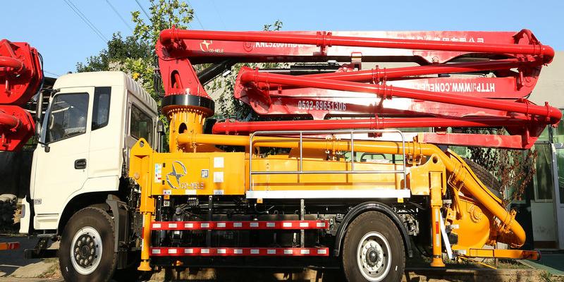 科尼樂陪您去了解小型混凝土泵車的操作要點