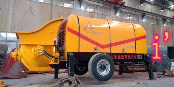 混凝土泵在選擇外加劑時(shí)，需要注意哪些事項(xiàng)？