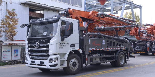 泵車作業(yè)之前要將各項(xiàng)指標(biāo)檢查