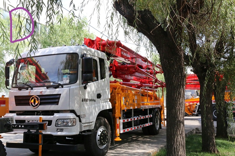 青島小型混凝土泵車(chē)價(jià)格