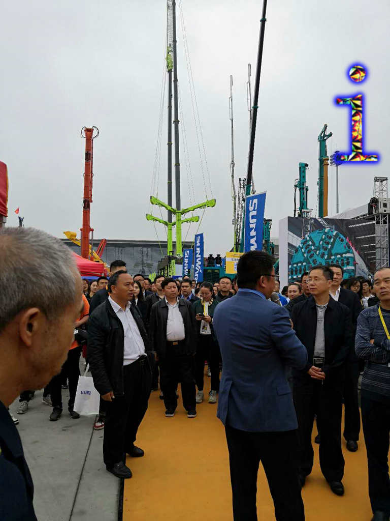 青島小型混凝土泵車(chē)價(jià)格 (41)