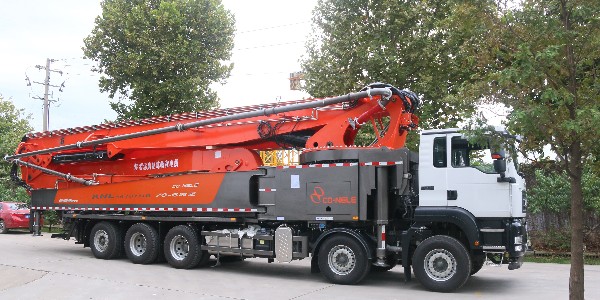 泵車油污不及時(shí)清理會造成哪些危害