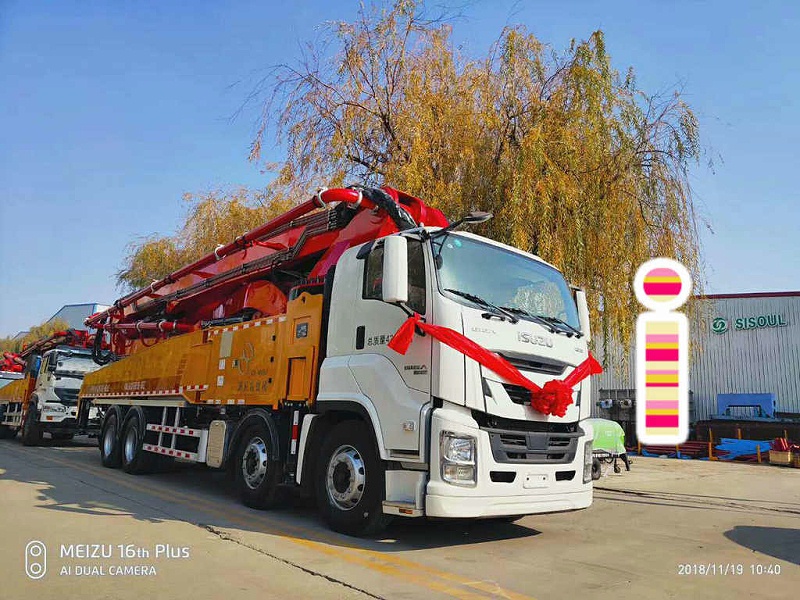 青島小型混凝土泵車價(jià)格 (6)