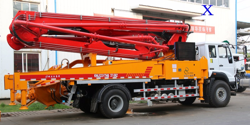 小型泵車安然度過(guò)炎熱夏季的方法（一）