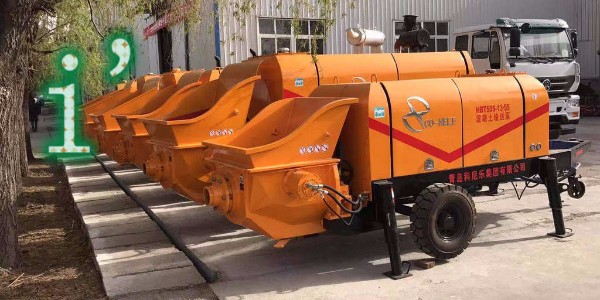 混凝土泵施工時料斗中混凝土面應保持在攪拌軸中心線以上